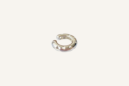 Earcuff Corazones Plateados